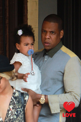 Новые фотографии дочери Бейонсе и Jay-Z