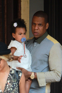 Новые фотографии дочери Бейонсе и Jay-Z