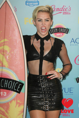  Teen Choice Awards 2013. Майли Сайрус