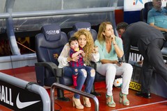 Шакира с сыном на матче Жерара Пике