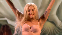 Lady Gaga споет в космосе