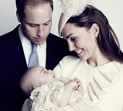 Принц Уильям с женой и сыном