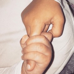 Первое фото маленького сына Ким Кардашьян Первое фото маленького сына Ким Кардашьян