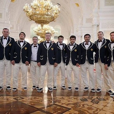 Спортсмены олимпийской сборной России в новой форме