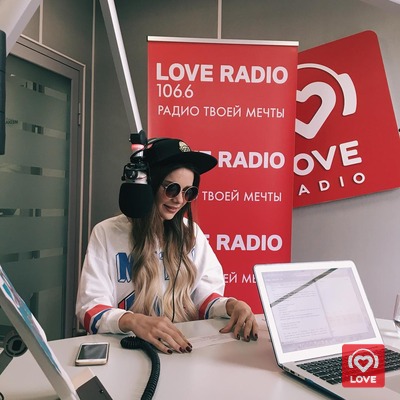 Маша Вэй в студии Love Radio