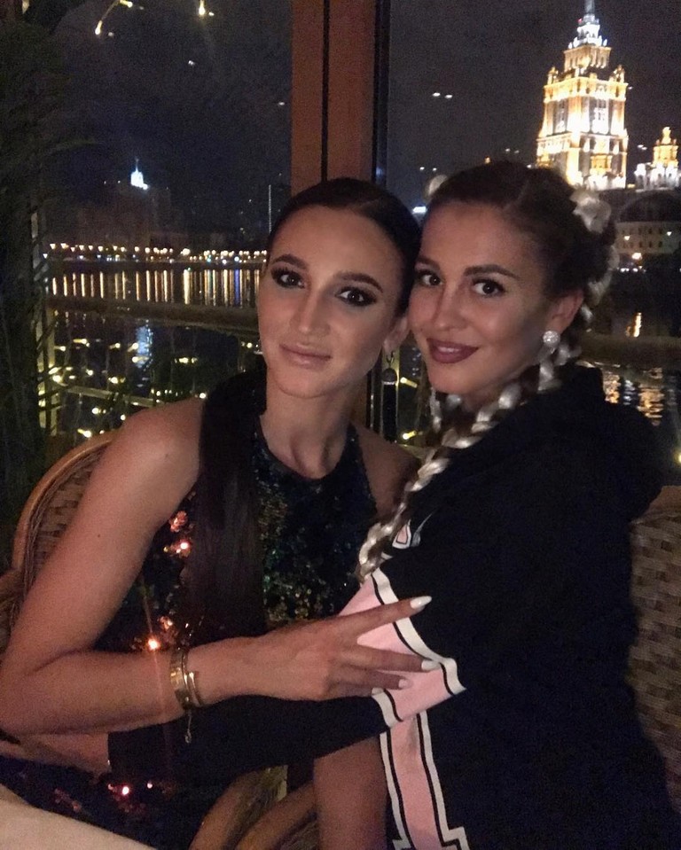 Ольга и Анна Бузова