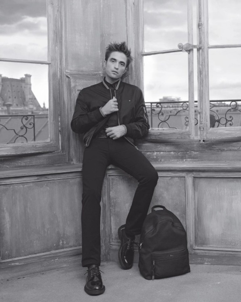 Estetika Cherno Belogo Robert Pattinson V Reklamnoj Kampanii Dior Robert Pattinson