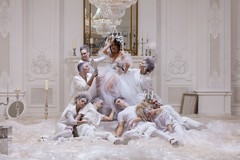 Анна Плетнева с танцорами