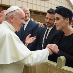 Кэти Перри и Орландо Блум на встрече с Папой Римским