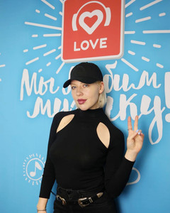 Polina в гостях у Красавцев Love Radio