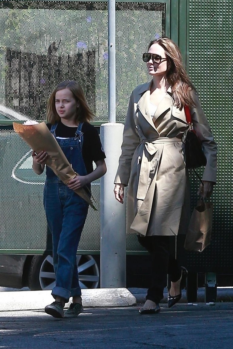 Анджелина Джоли с дочкой Вивьен