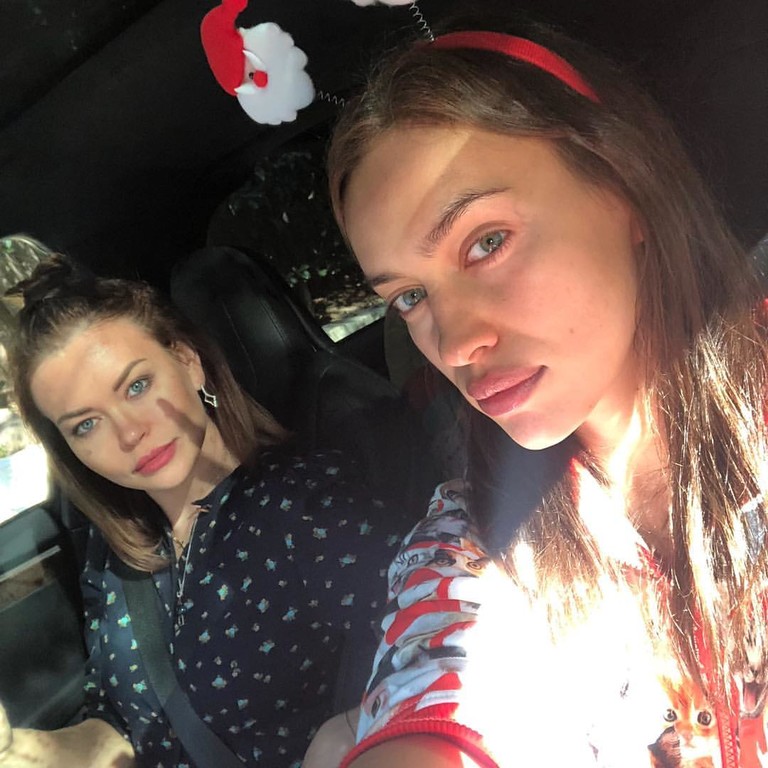 Ирина Шейк с сестрой