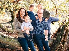 Кейт Миддлтон и принц Уильям и с детьми