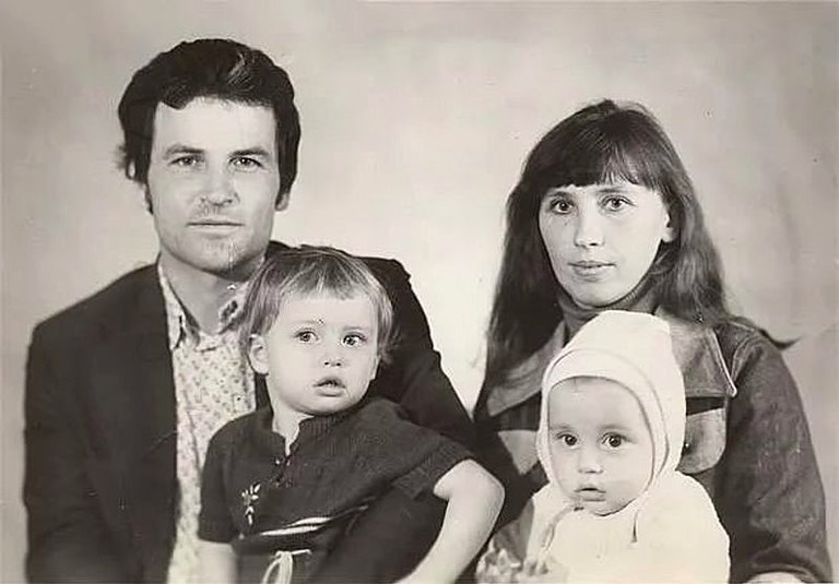 Дима Билан с родителями и сестрой Еленой