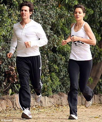 Том Круз и Кэти Холмс на утренней пробежке 