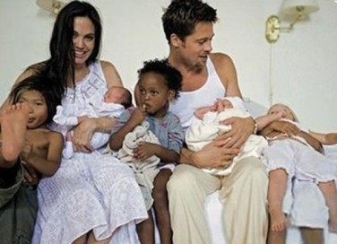 Анджелина Джоли - хорошая мама