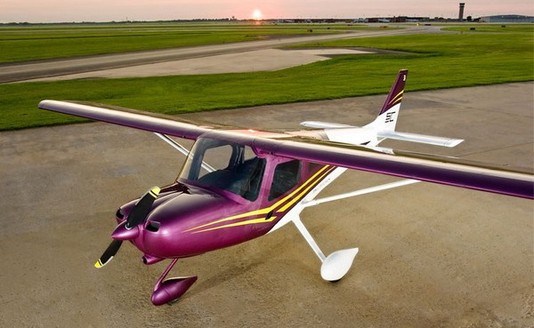 Самолет “Cessna Skycatcher”