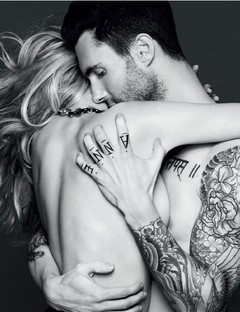 Солист “Maroon5” и его девушка обнажились для журнала “Vogue” Солист “Maroon5” и его девушка обнажились для журнала “Vogue”