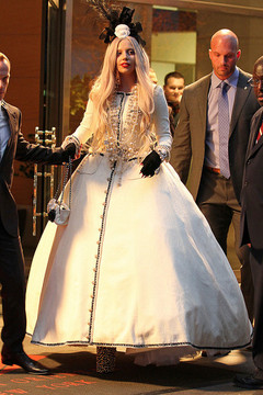 Леди Гага в Chanel