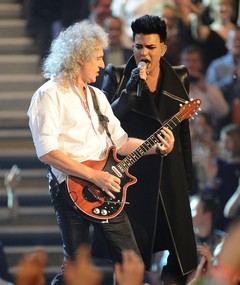Адам Ламберт стал новым вокалистом Queen