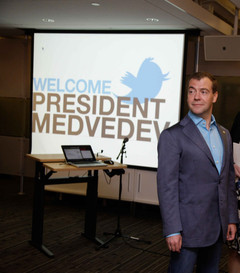 Дмитрий Медведев набрал в Twitter миллион подписчиков