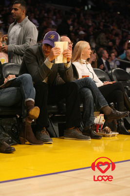 Эштон Катчер на игре Lakers