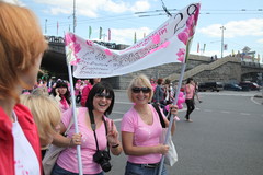 Благотворительный марш Avon - Вместе против рака груди