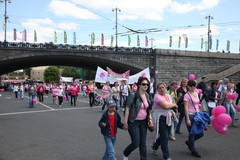 Благотворительный марш Avon - Вместе против рака груди