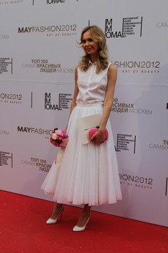 MAY FASHION 2012. Илона Столье