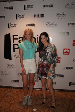 Fashion People Awards 2012. Елена Кулецкая с гостьей вечера