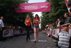 GLAMOURный забег на шпильках 2012 GLAMOURный забег на шпильках 2012