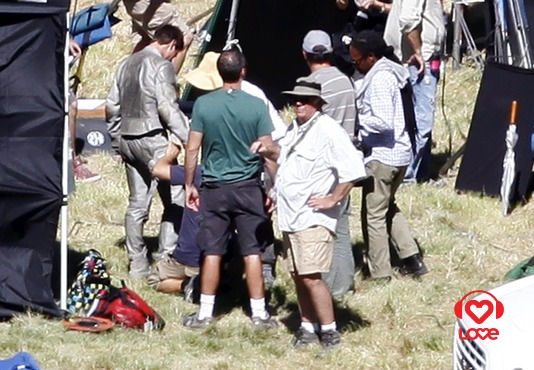 Том Круз на съемочной площадке фильма Забвение