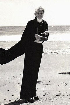 Романтичная Мария Шарапова в пляжном фотосете