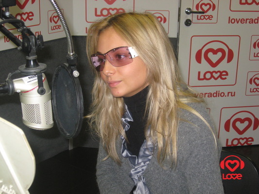 Даша Сагалова на Love Radio