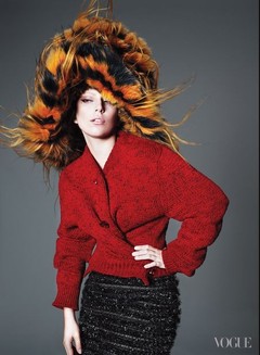 Леди Гагу отфотошопили для журнала Vogue