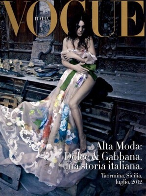 Моника Белуччи для итальянского Vogue 