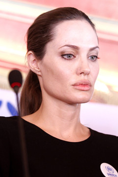 Анджелина Джоли 