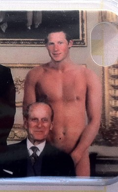 Голый принц Гарри: Скандальные фото попали в Сеть
