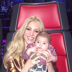 Шакира пришла на телешоу с 3-месячным сыном 