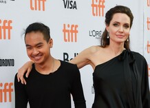 Анджелина Джоли с сыном Мэддоксом