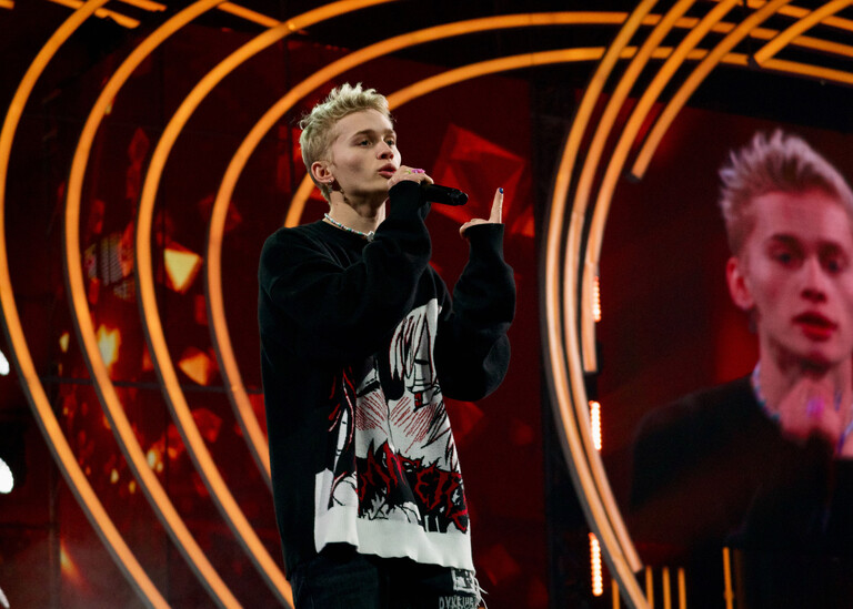 Ведущие песня года 2021. Эфир песни года. Эфир песни года. Михайлов 2022. Эфир песни года.