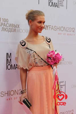 MAY FASHION 2012.Кристина Асмус